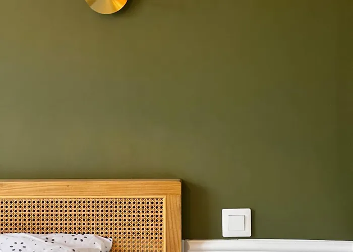 Richard Merrill, En Plein Centre, 4 Pers アパート *