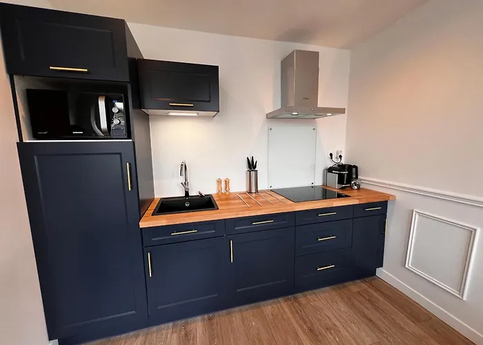 Richard Merrill, En Plein Centre, 4 Pers * Sainte-Mère-Église