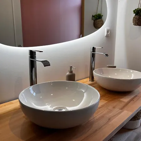 Apartment Richard Merrill, En Plein Centre, 4 Pers Sainte-Mere-Eglise